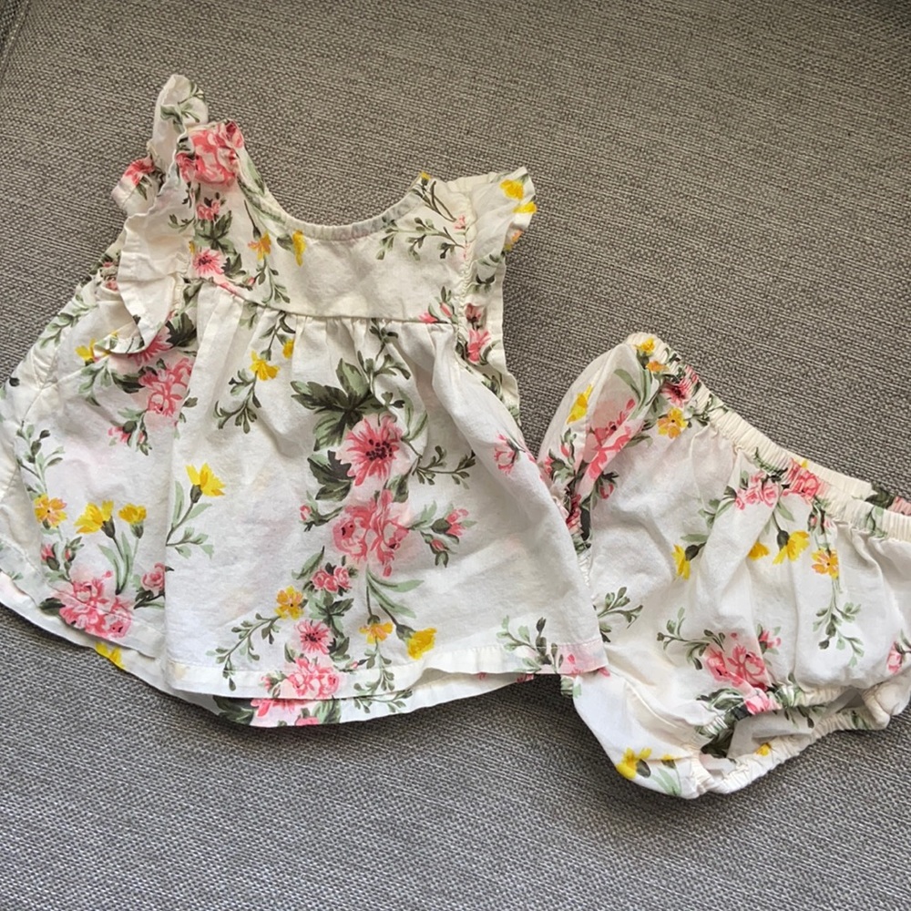 Old Navy Floral 2 piece set